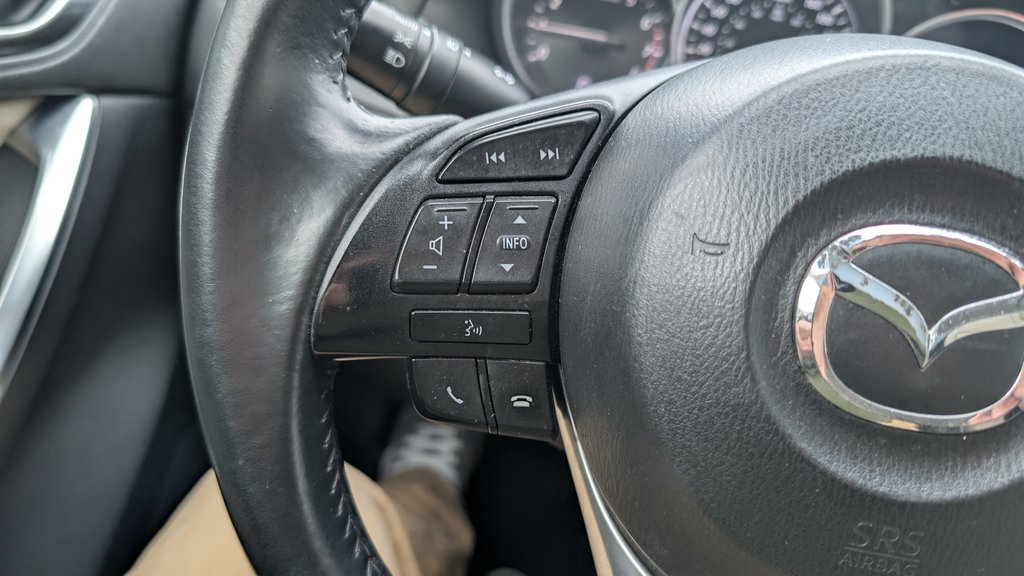 2015 Mazda CX-5 GT AWD, BAS KM, CUIR, TOIT in Boucherville, Quebec - 25 - w1024h768px