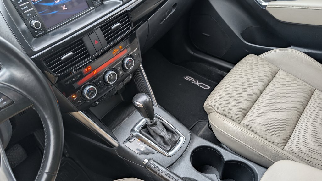 2015 Mazda CX-5 GT AWD, BAS KM, CUIR, TOIT in Boucherville, Quebec - 22 - w1024h768px