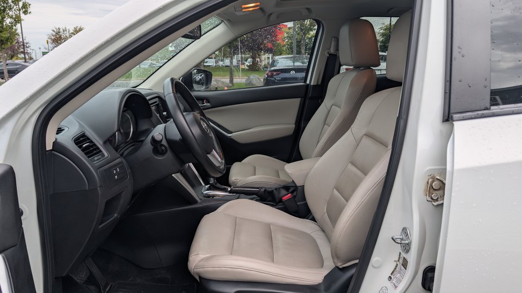2015 Mazda CX-5 GT AWD, BAS KM, CUIR, TOIT in Boucherville, Quebec - 17 - w1024h768px
