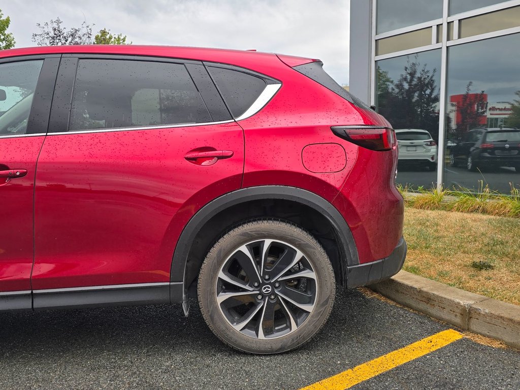 Mazda CX-5 GT / CUIR / TOIT / AWD 2022 à Boucherville, Québec - 10 - w1024h768px
