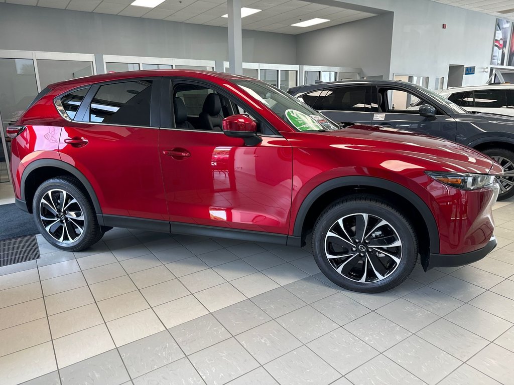 2024 Mazda CX-5 GS in Boucherville, Quebec - 2 - w1024h768px