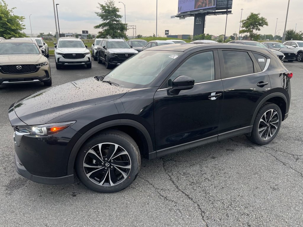 2024 Mazda CX-5 GS in Boucherville, Quebec - 1 - w1024h768px