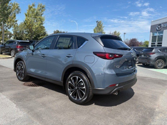 2025 Mazda CX-5 GS GROUPE CONFORT in Boucherville, Quebec - 3 - w1024h768px