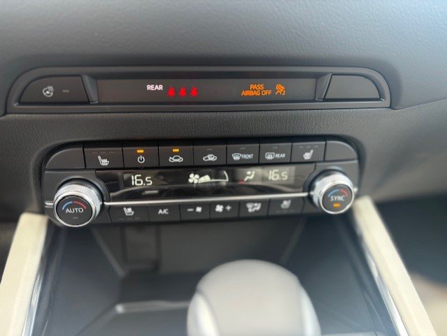 2025 Mazda CX-5 GT in Boucherville, Quebec - 17 - w1024h768px