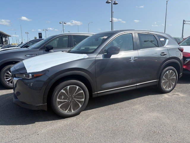 2025 Mazda CX-5 GS in Boucherville, Quebec - 1 - w1024h768px