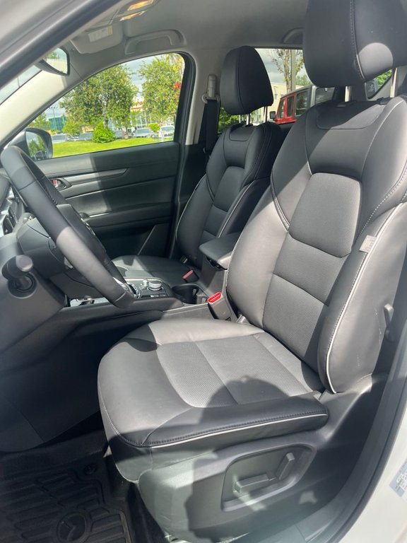 2025 Mazda CX-5 GS AWD DEMO in Boucherville, Quebec - 10 - w1024h768px