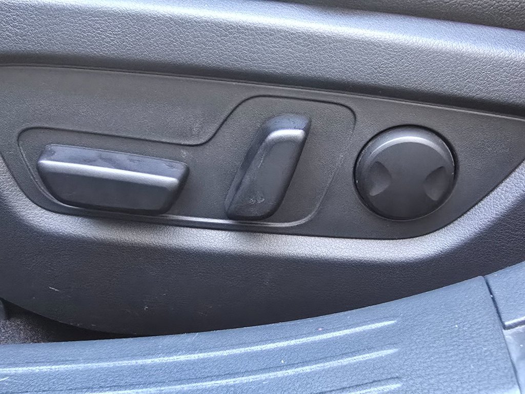 2023 Mazda CX-50 GT-TURBO, CUIR, TOIT, NAV in Boucherville, Quebec - 28 - w1024h768px