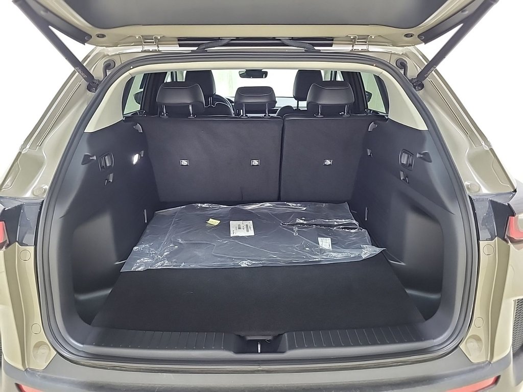Mazda CX-50 GS-L BAS KM 2023 à Boucherville, Québec - 6 - w1024h768px