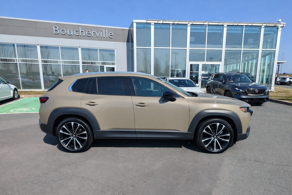 2023 Mazda CX-50 GT TURBO JAMAIS ACCIDENTÉ GARANTIE 1 PROPRIO in Boucherville, Quebec - 8 - w1024h768px
