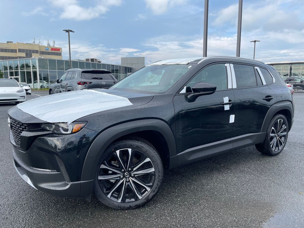 2024 Mazda CX-50 GT Turbo in Boucherville, Quebec - 1 - w1024h768px