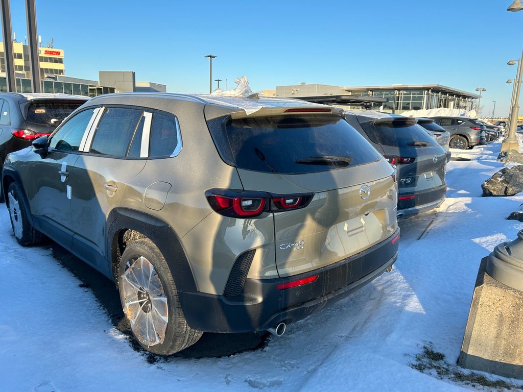 2025 Mazda CX-50 GT in Boucherville, Quebec - 2 - w1024h768px