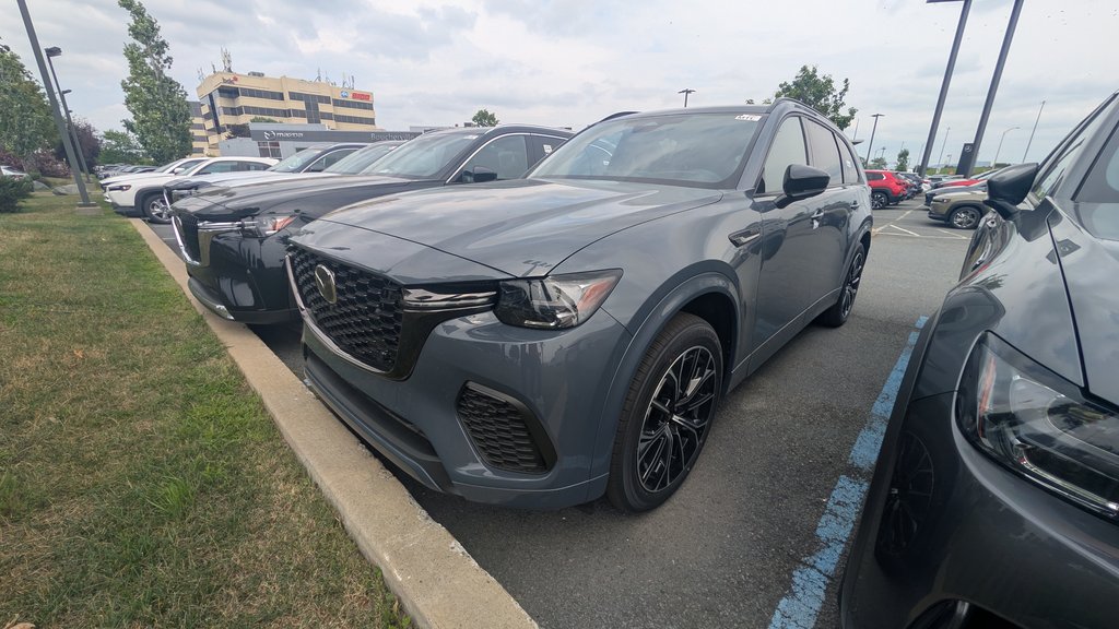 2026 Mazda CX-70 PHEV GT in Boucherville, Quebec - 1 - w1024h768px
