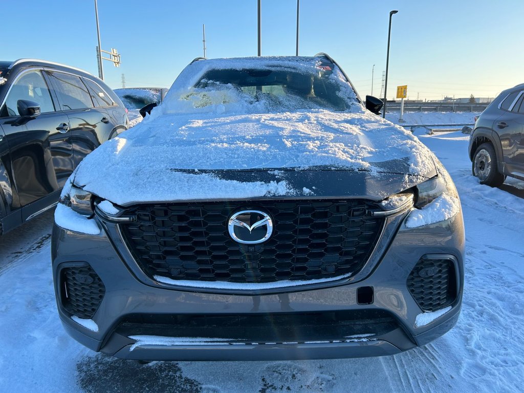 2025 Mazda CX-70 Plug-In Hybrid GT in Boucherville, Quebec - 3 - w1024h768px