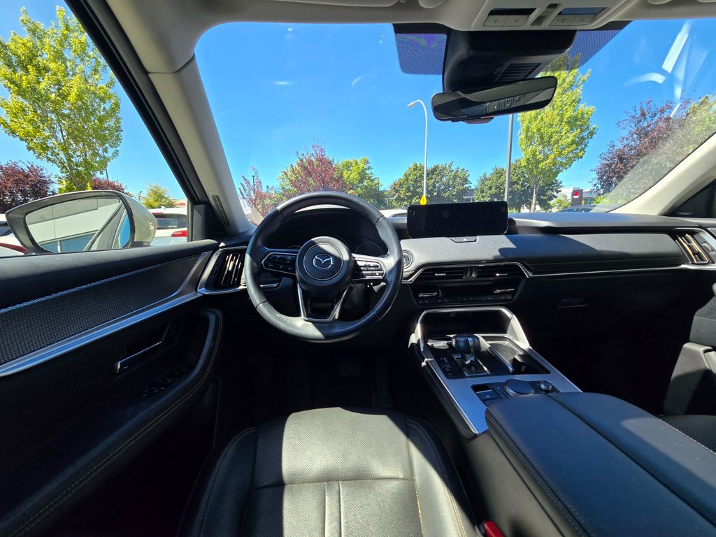 Mazda CX-90 MHEV GT AWD NAV CUIR TOIT PANO 2024 à Boucherville, Québec - 15 - w1024h768px