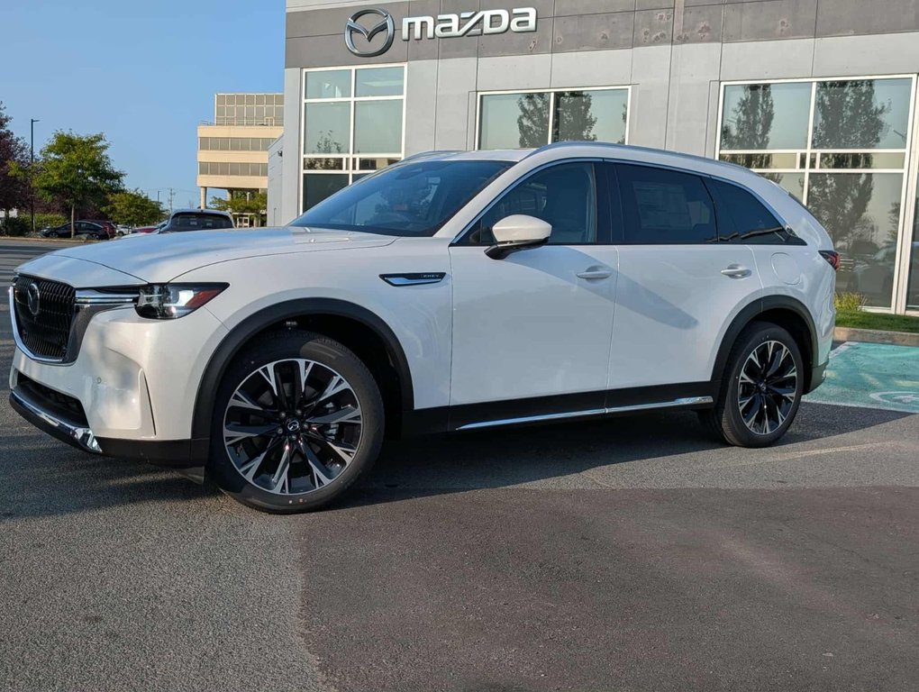 Mazda CX-90 PHEV GT PHEV DEMO 2025 à Boucherville, Québec - 1 - w1024h768px