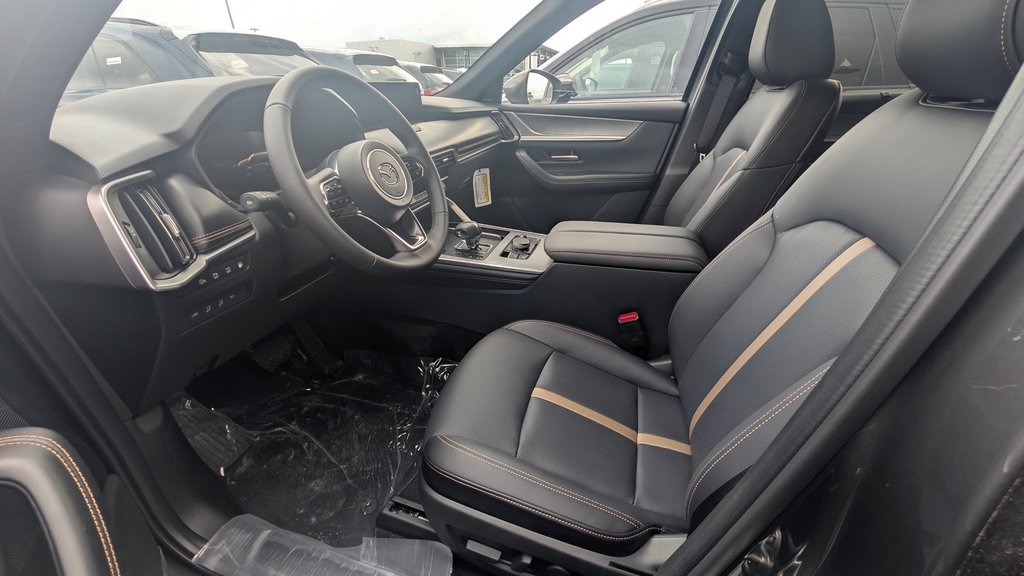 2026 Mazda CX-90 Plug-In Hybrid GT in Boucherville, Quebec - 2 - w1024h768px