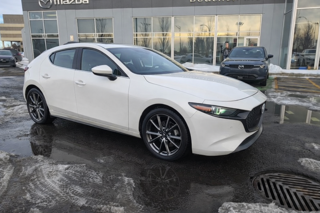 Mazda Mazda3 Sport GT AWD 1 PROPRIO CUIR TOIT NAV BOSE 2022 à Boucherville, Québec - 1 - w1024h768px
