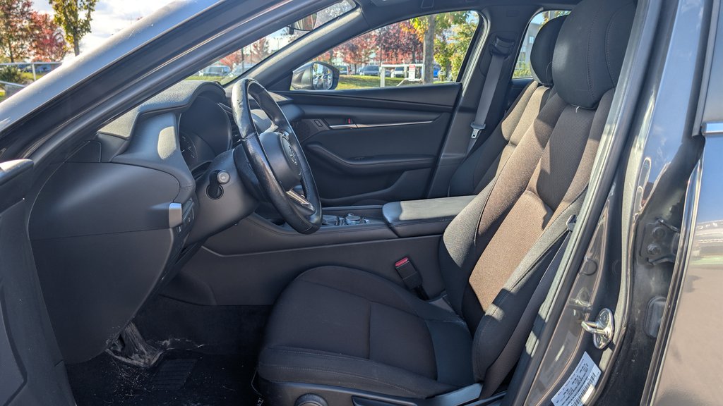 2023 Mazda Mazda3 Sport GS, GARANTIE, AUCUN ACCIDENT, UN PROPRIÉTAIRE in Boucherville, Quebec - 9 - w1024h768px