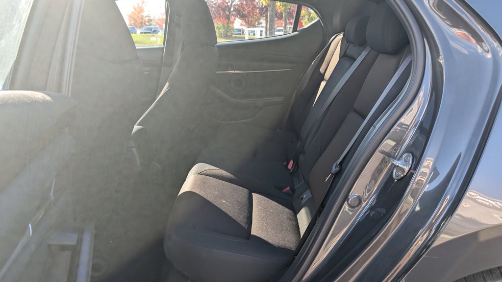 2023 Mazda Mazda3 Sport GS, GARANTIE, AUCUN ACCIDENT, UN PROPRIÉTAIRE in Boucherville, Quebec - 7 - w1024h768px