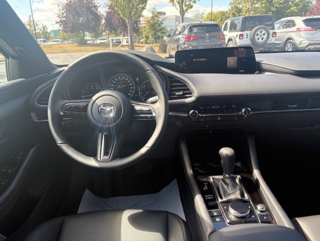 2025 Mazda Mazda3 Sport GS in Boucherville, Quebec - 12 - w1024h768px
