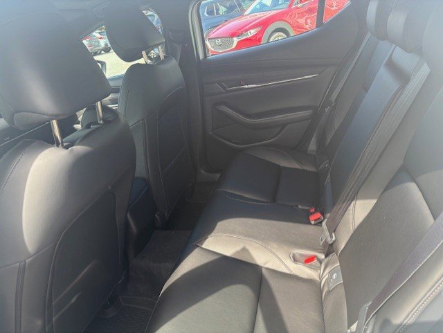2025 Mazda Mazda3 Sport GS in Boucherville, Quebec - 11 - w1024h768px