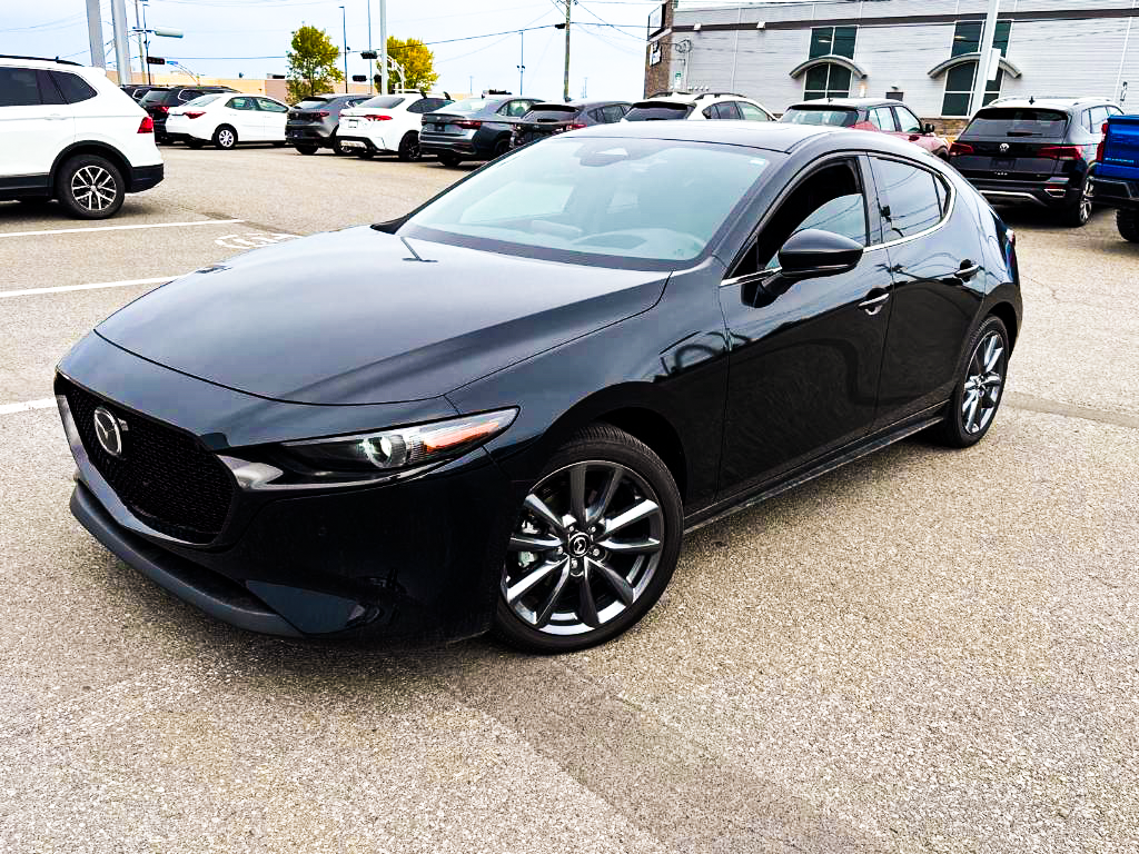 Mazda Mazda3 Sport GT, AWD, BOSE, TOIT 2025 à Boucherville, Québec - 1 - w1024h768px