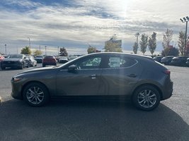2025 Mazda Mazda3 Sport GS in Boucherville, Quebec - 10 - w1024h768px