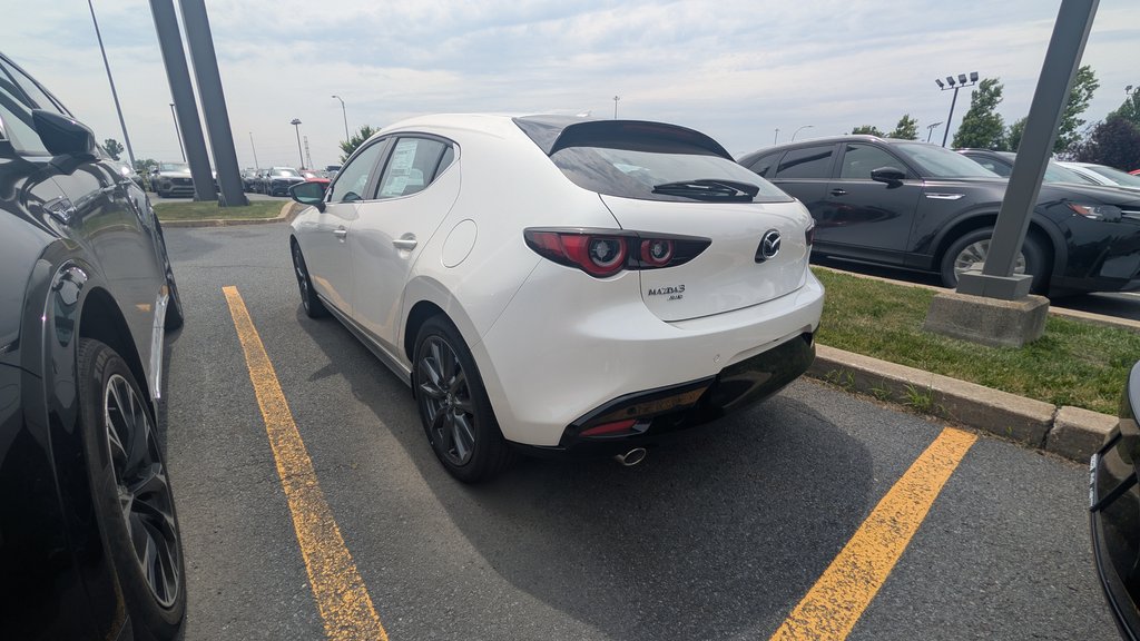 Mazda Mazda3 Sport GT 2026 à Boucherville, Québec - 3 - w1024h768px