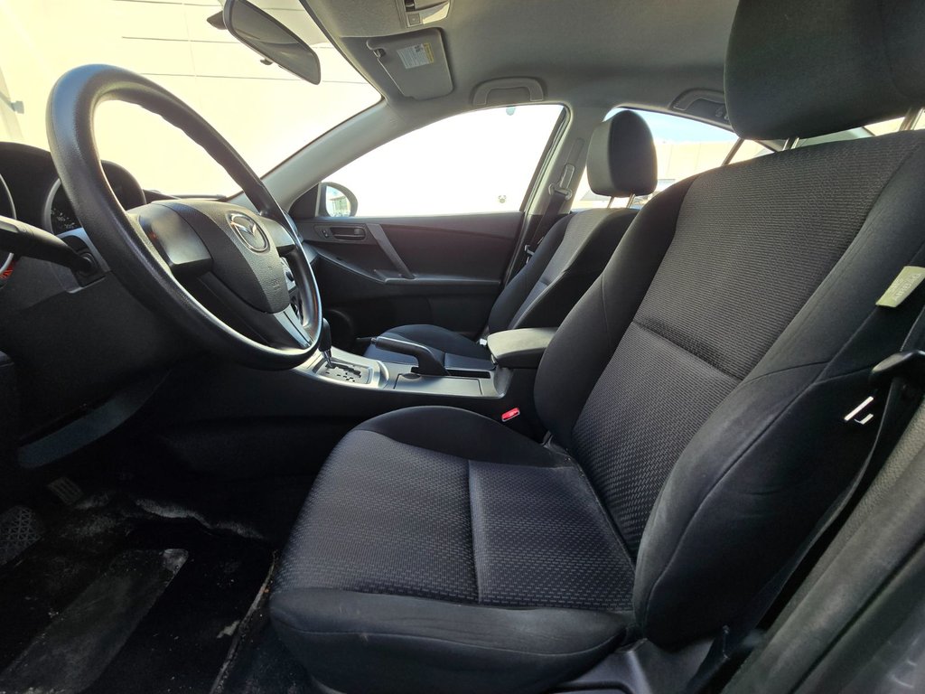 2010 Mazda Mazda3 GX /  1 SEUL PROPRIO / BAS KM in Boucherville, Quebec - 13 - w1024h768px