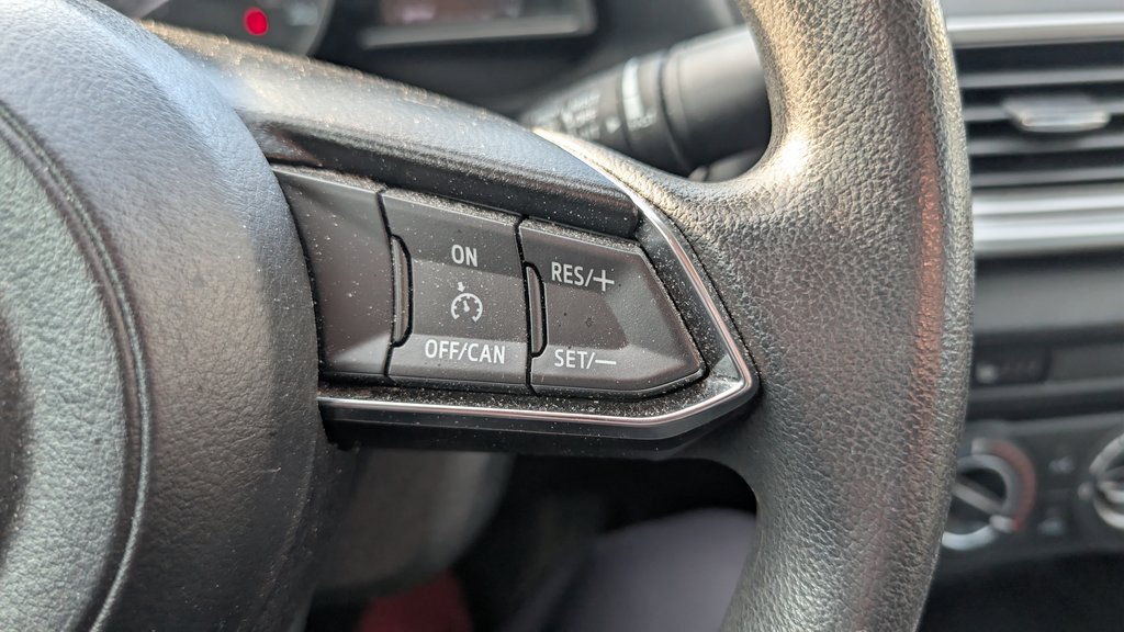 2017 Mazda Mazda3 SE, CUIR, BANC CHAUFFANT, NAVIGATION in Boucherville, Quebec - 11 - w1024h768px