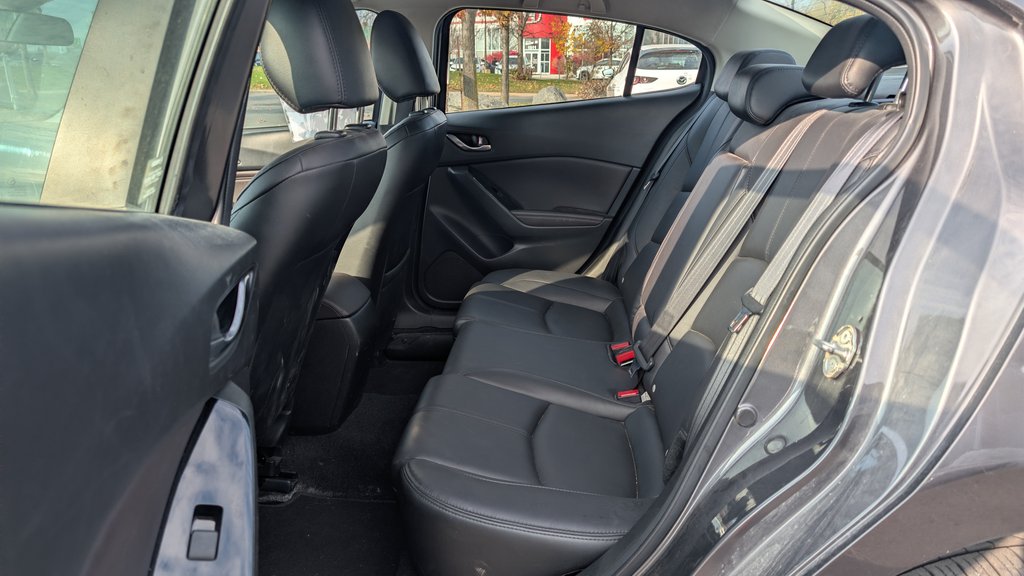 2017 Mazda Mazda3 SE, CUIR, BANC CHAUFFANT, NAVIGATION in Boucherville, Quebec - 6 - w1024h768px