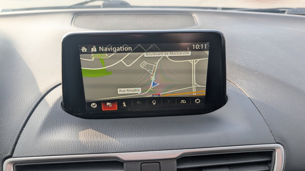 2017 Mazda Mazda3 SE, CUIR, BANC CHAUFFANT, NAVIGATION in Boucherville, Quebec - 15 - w1024h768px