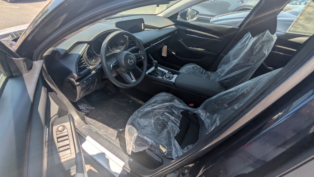 2026 Mazda Mazda3 GS in Boucherville, Quebec - 2 - w1024h768px