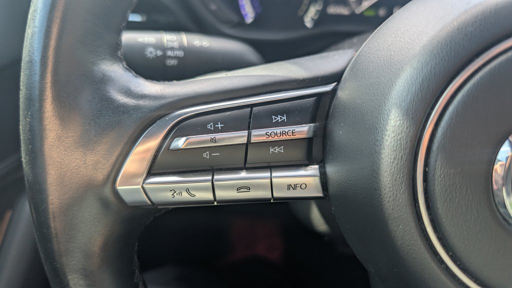 2022 Mazda MX-30 EV GT, 100% ÉLECTRIQUE, AUCUN ACCIDENT in Boucherville, Quebec - 11 - w1024h768px