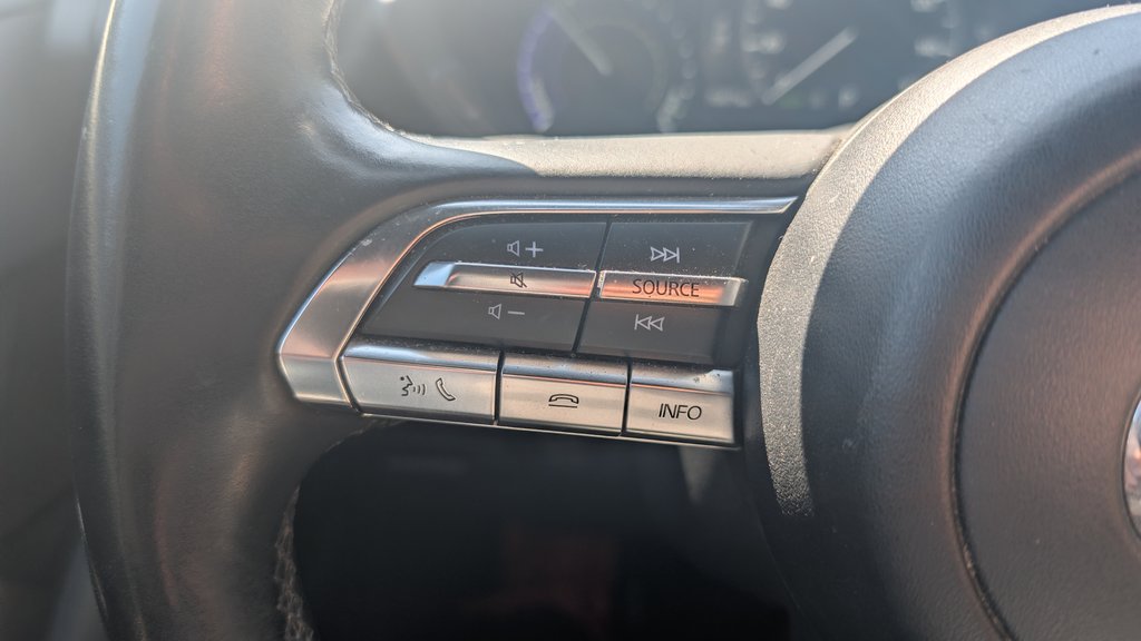 2022 Mazda MX-30 EV GS, AUCUN ACCIDENT, 100% ÉLECTRIQUE in Boucherville, Quebec - 11 - w1024h768px