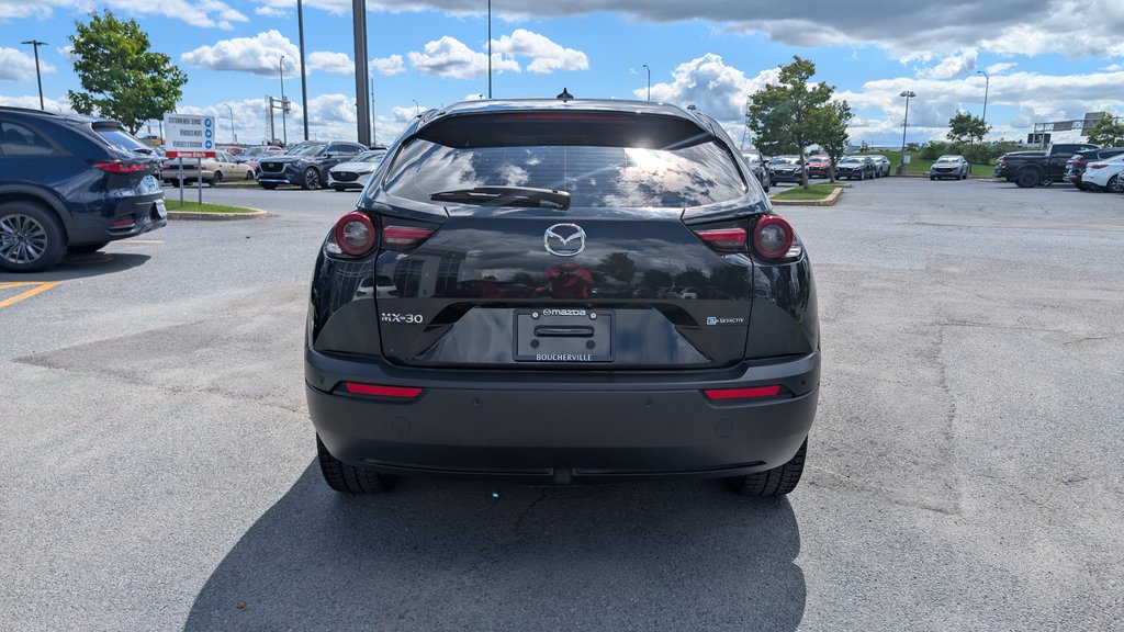 2022 Mazda MX-30 EV GS, 30200KM! 100% ÉLECTRIQUE in Boucherville, Quebec - 9 - w1024h768px
