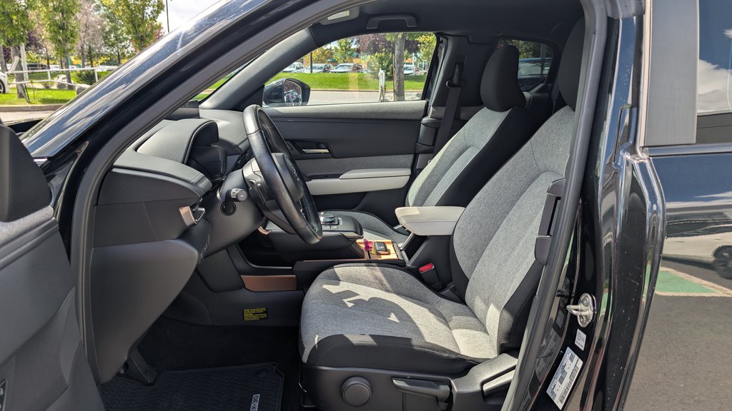 2022 Mazda MX-30 EV GS, 30200KM! 100% ÉLECTRIQUE in Boucherville, Quebec - 13 - w1024h768px
