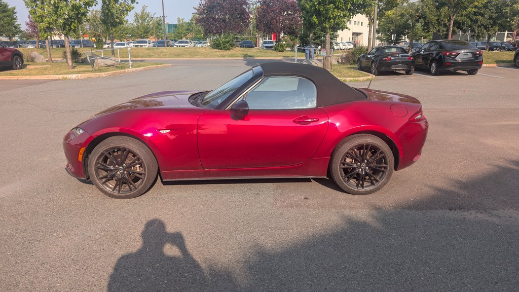 2024 Mazda MX 5 GS, BAS KM, GARANTIE, AUBAINE in Boucherville, Quebec - 4 - w1024h768px