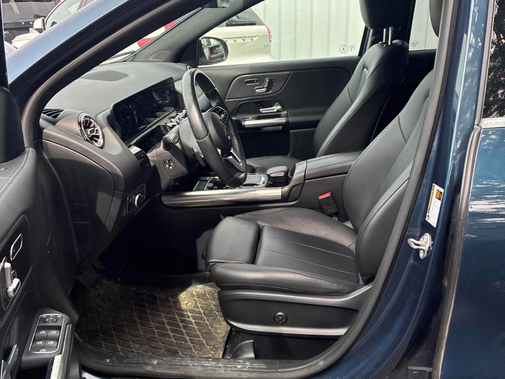 2021 Mercedes-Benz GLA GLA 250 4MATIC, AUCUN ACCIDENT in Boucherville, Quebec - 3 - w1024h768px