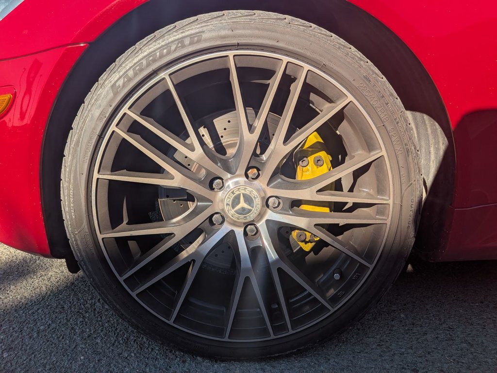 2005 Mercedes-Benz SLK-Class 3.5L CABRIOLET JAMAIS ACCIDENTE BAS KM in Boucherville, Quebec - 12 - w1024h768px