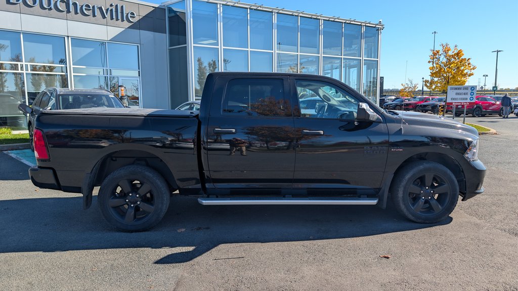 Ram 1500 Classic Express, CREW, 5.7L, TRÈS BAS KM 2020 à Boucherville, Québec - 7 - w1024h768px
