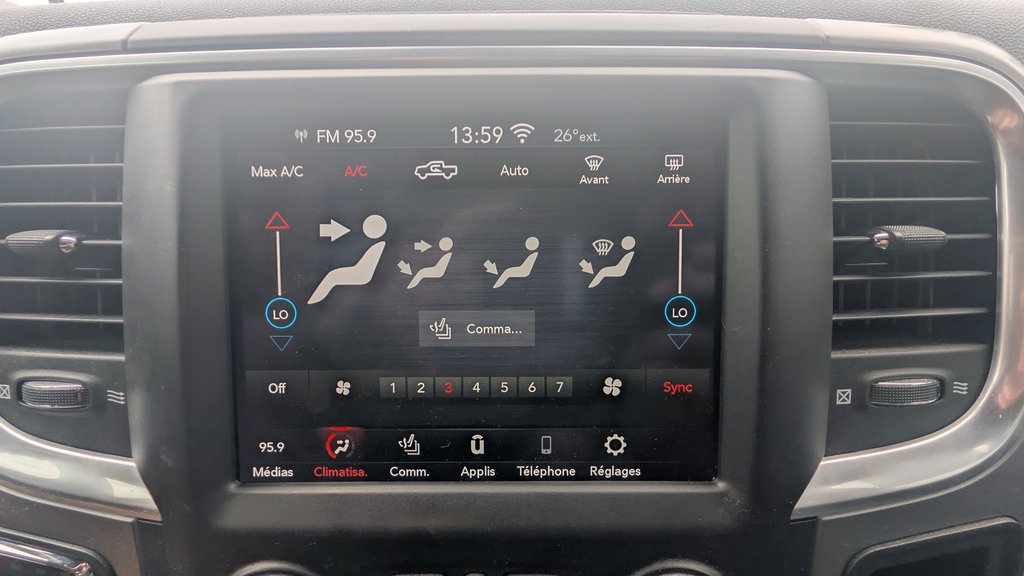 2021 Ram 1500 Classic Warlock, V6,CREW ENSEMBLE REMORQUAGE in Boucherville, Quebec - 15 - w1024h768px