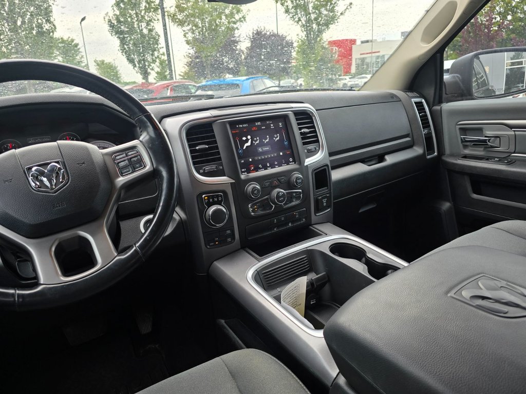 Ram 1500 Classic SLT, CREW CAB,3.6L,NAV PLAN OR, 2022 à Boucherville, Québec - 27 - w1024h768px
