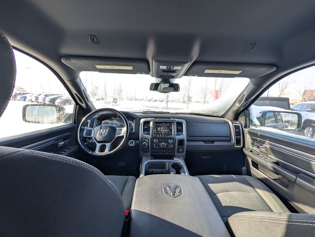 Ram 1500 Classic Warlock, V6, GARANTIE PLAN OR 2022 à Boucherville, Québec - 10 - w1024h768px
