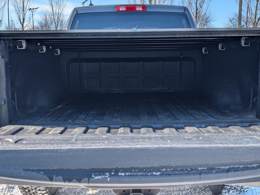 Ram 1500 Classic Warlock, V6, GARANTIE PLAN OR 2022 à Boucherville, Québec - 15 - w1024h768px