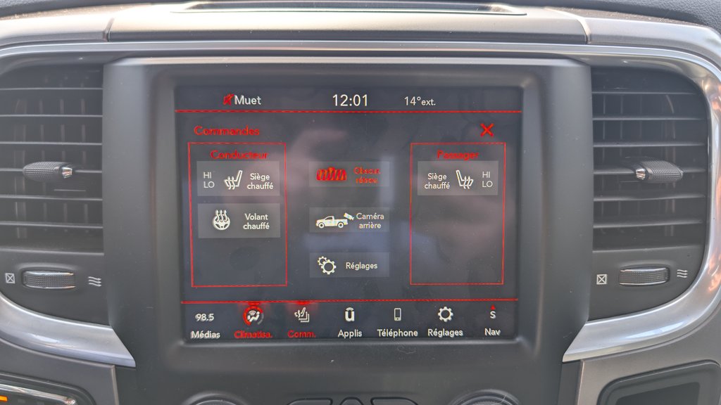 Ram 1500 Classic SLT, CREW, HÉMI, 35000KM !! GARANTIE 2022 à Boucherville, Québec - 25 - w1024h768px