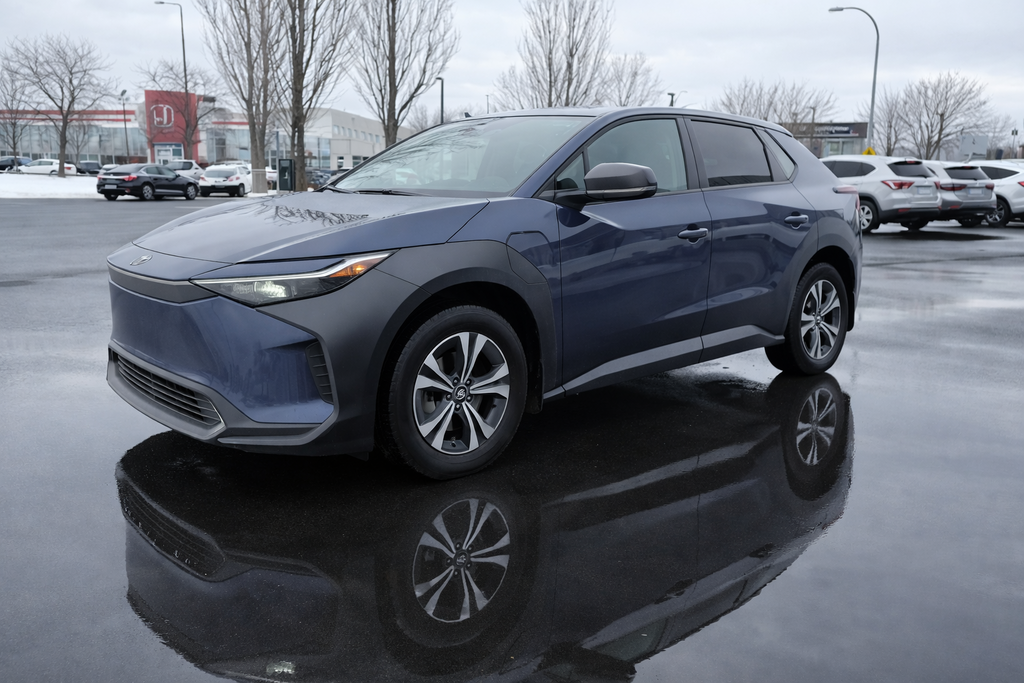 Toyota bZ4X L 1 PROPRIO BAS KM GARANTIE 2023 à Boucherville, Québec - 5 - w1024h768px
