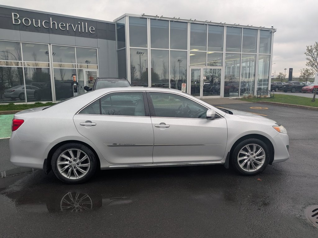 2014 Toyota Camry LE BAS KILOMÉTRAGE, TOIT OUVRANT, BLUETOOTH in Boucherville, Quebec - 13 - w1024h768px