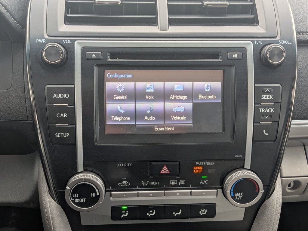 2014 Toyota Camry LE BAS KILOMÉTRAGE, TOIT OUVRANT, BLUETOOTH in Boucherville, Quebec - 18 - w1024h768px