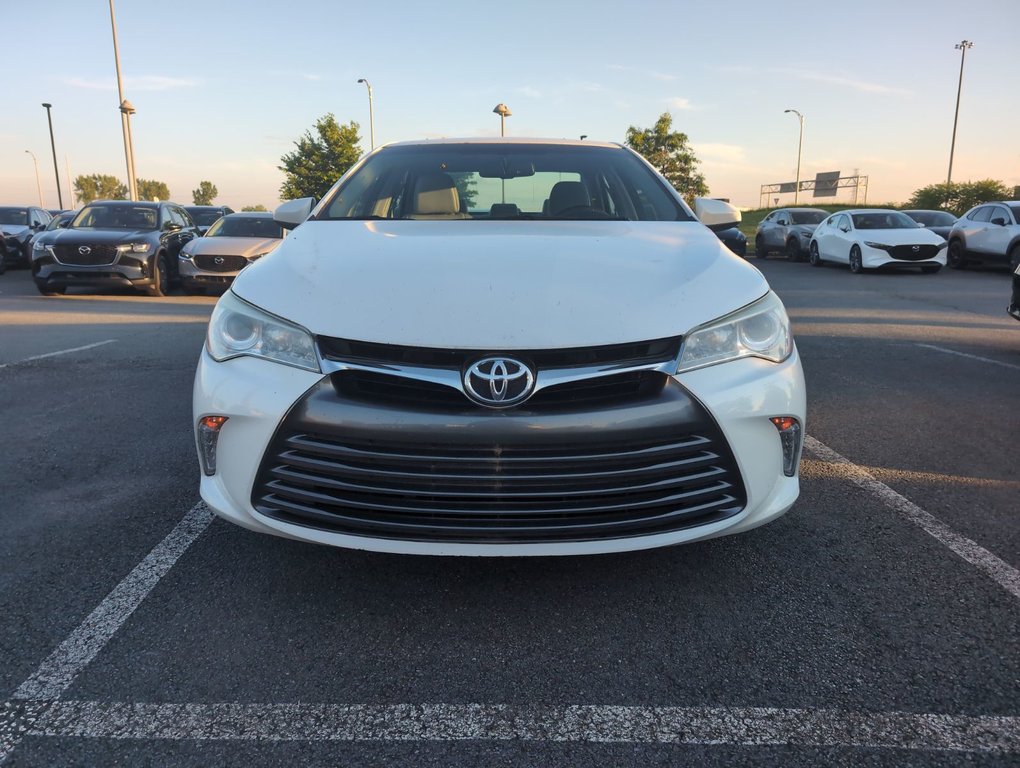 Toyota Camry XLE, CUIR, TOIT, NAV, BAS KM 2015 à Boucherville, Québec - 2 - w1024h768px